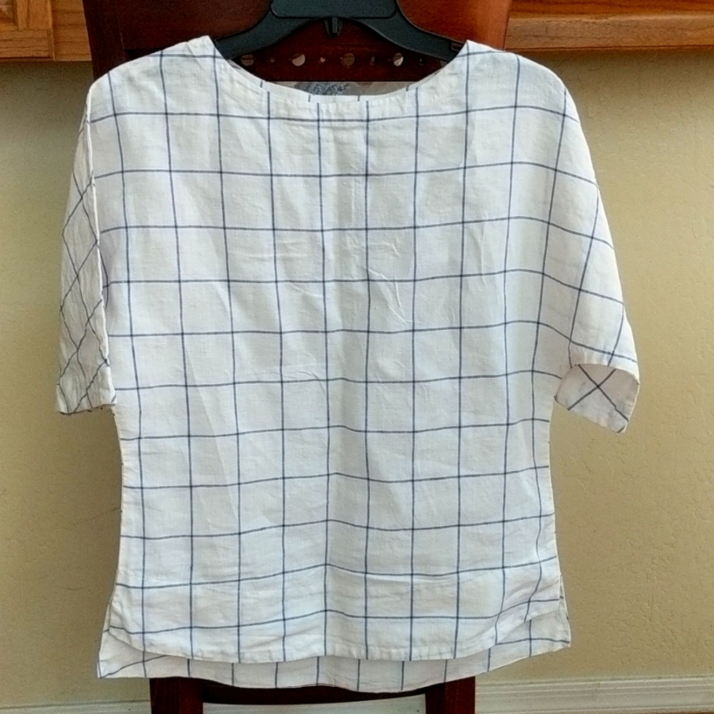 Linen top size L like s never worn